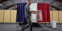 Abstention urne bureau de vote
