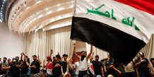 Irak: des partisans de sadr prennent d'assaut la zone verte de bagdad