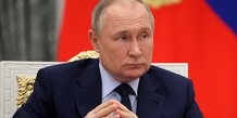 Poutine revendique la victoire a marioupol, l'ukraine conteste