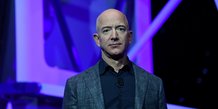 Jeff bezos va participer au premier vol spatial du projet blue origin