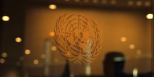 Photo du logo des nations unies est visible au sommet action climat 2019 au siege des nations unies a new york