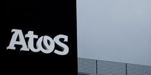 Photo d'archives du logo d'atos a nantes, en france