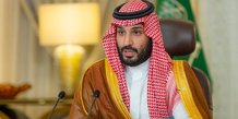 Le prince heritier saoudien mohamed ben salman prononcant un discours depuis son bureau