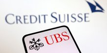 Les logos d'ubs et du credit suisse