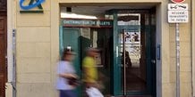 L'agence bancaire continue de perdre du terrain en france